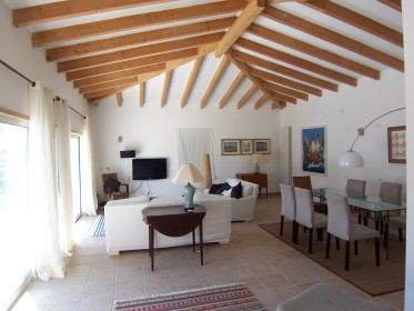 vilamoura ,algarve, casas, apartamentos algarve, moradias vilamoura, vivendas, imobiliaria algarve, classificados, Albufeira, Loule, Quarteira, propriedades, anuncios, aluguer