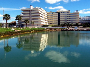 vilamoura ,algarve, casas, apartamentos algarve, moradias vilamoura, vivendas, imobiliaria algarve, classificados, Albufeira, Loule, Quarteira, propriedades, anuncios, aluguer