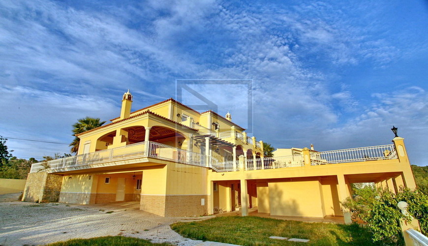 compra imóvel de banco algarve