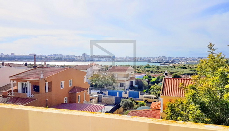 v4 moradia portimao ferragudo