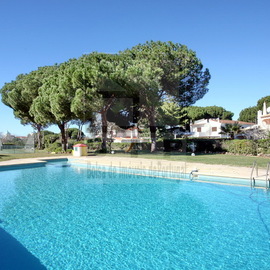 moradia centro vilamoura algarve