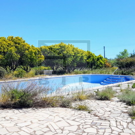 moncarapacho moradia v6 barata para venda