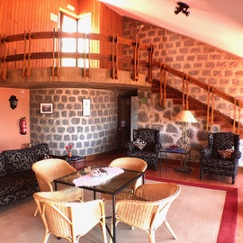 Hotel Monchique com 16 quartos