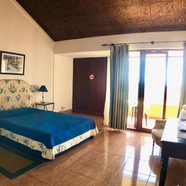 Hotel Monchique com 16 quartos